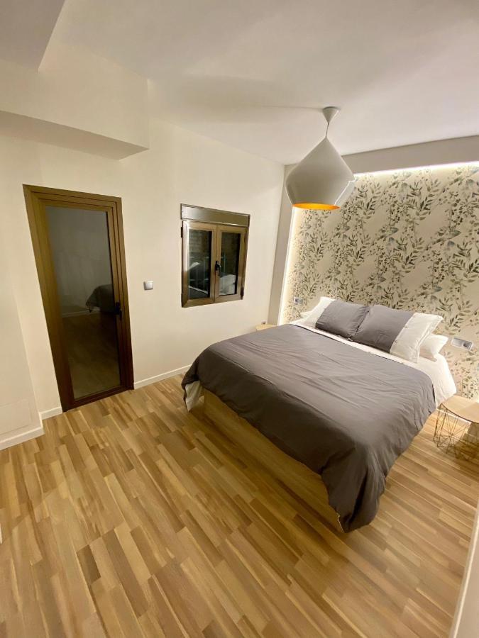 Maestro Bartolome 30 Apartment เฮน ภายนอก รูปภาพ